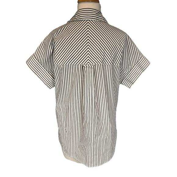 Casa Cabana Darcy Stripped Button Front Short Sleeve Size Medium White & Gray - Picture 2 of 10